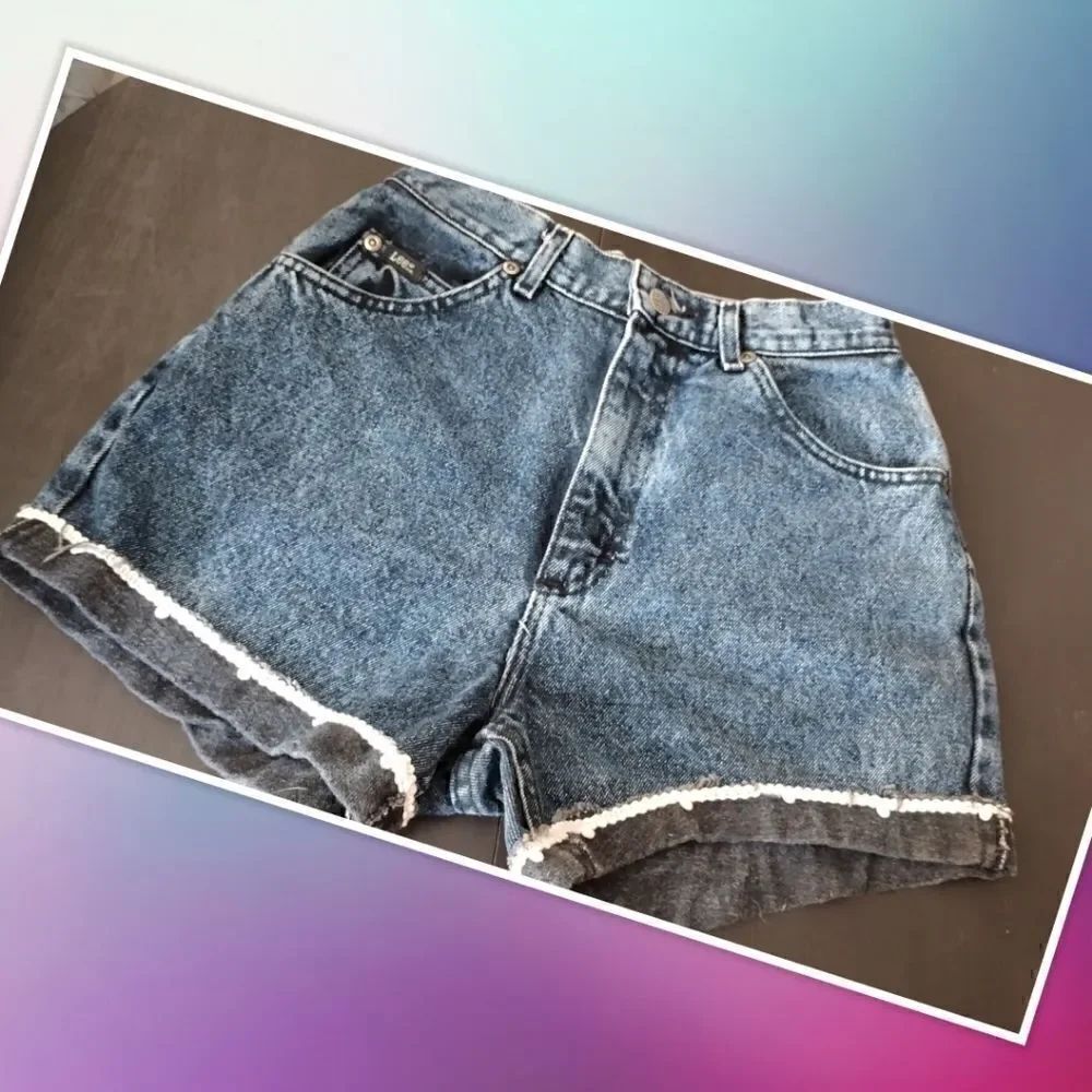 LEE HI RISE CUFFED DENIM SHORTS SIZE 8 PET
